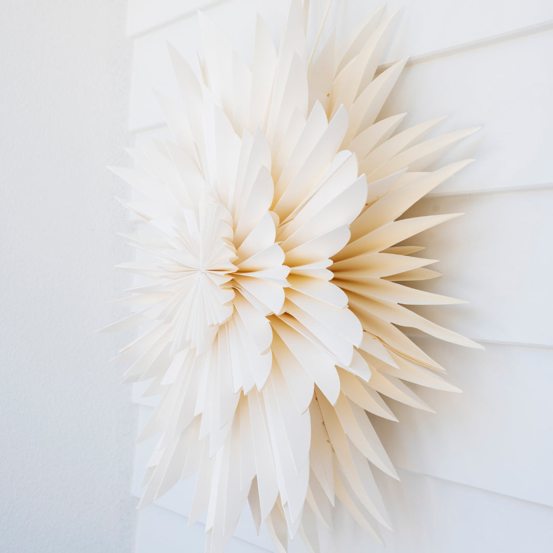 Nordic Rooms | Window & Wall Hanging Snowflake Ornament | Off-white - NASH + BANKS