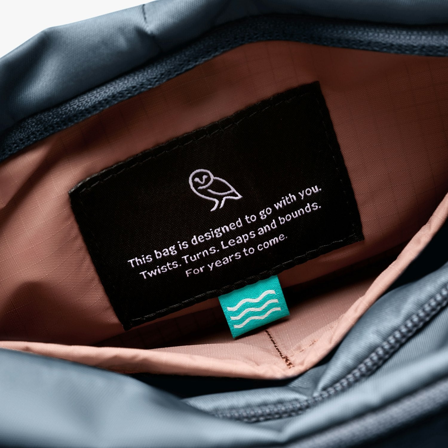 Bellroy | Laneway Sacoche - NASH + BANKS | Blue Steel