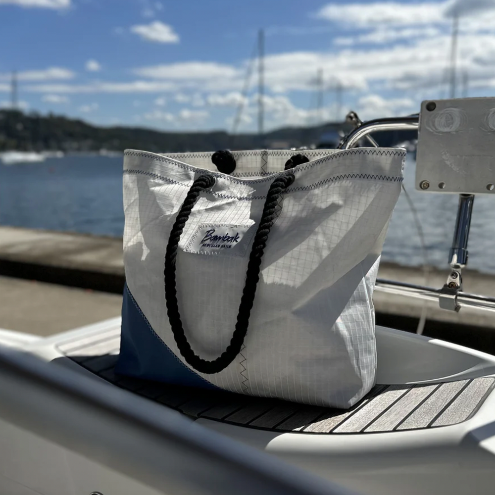 Bambak | Shoreline Tote | Curve