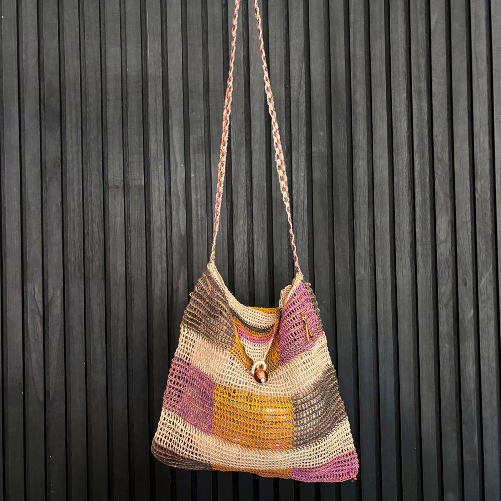 Among Equals | Mamari Line Tote | 3433 - NASH + BANKS