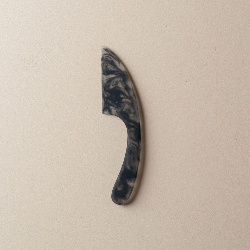 Saardé | Flow Curved Cheese Knife - NASH + BANKS | Smoke