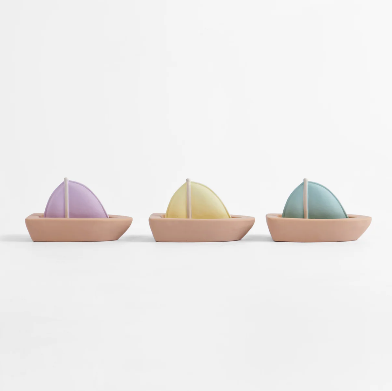 Eveeco | Sailing Trio | Natural Rubber Bath Toy