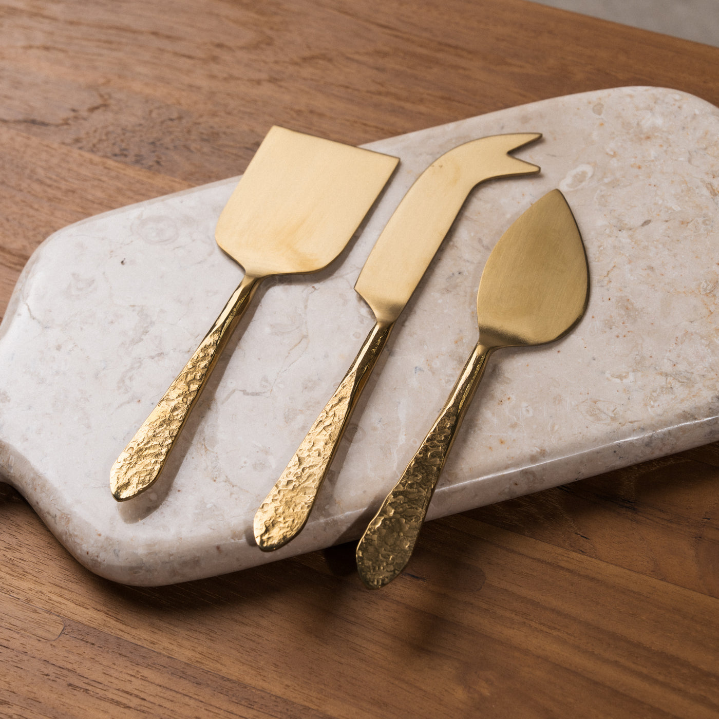 INARTISAN | Mira Textured Brass Cheese Set - NASH + BANKS