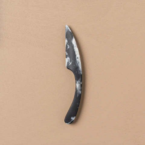 Saardé - Flow Cheese Knife | Ash Black