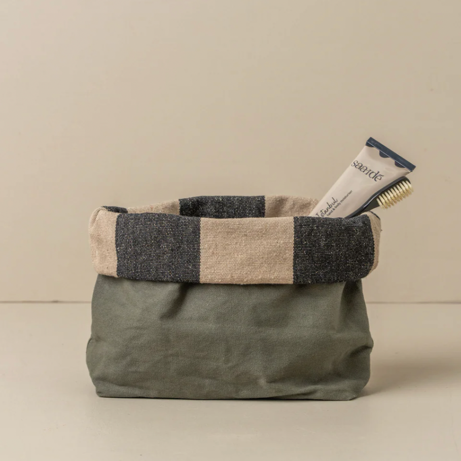 Journey Makeup Canvas Bag | Olive - NASH + BANKS