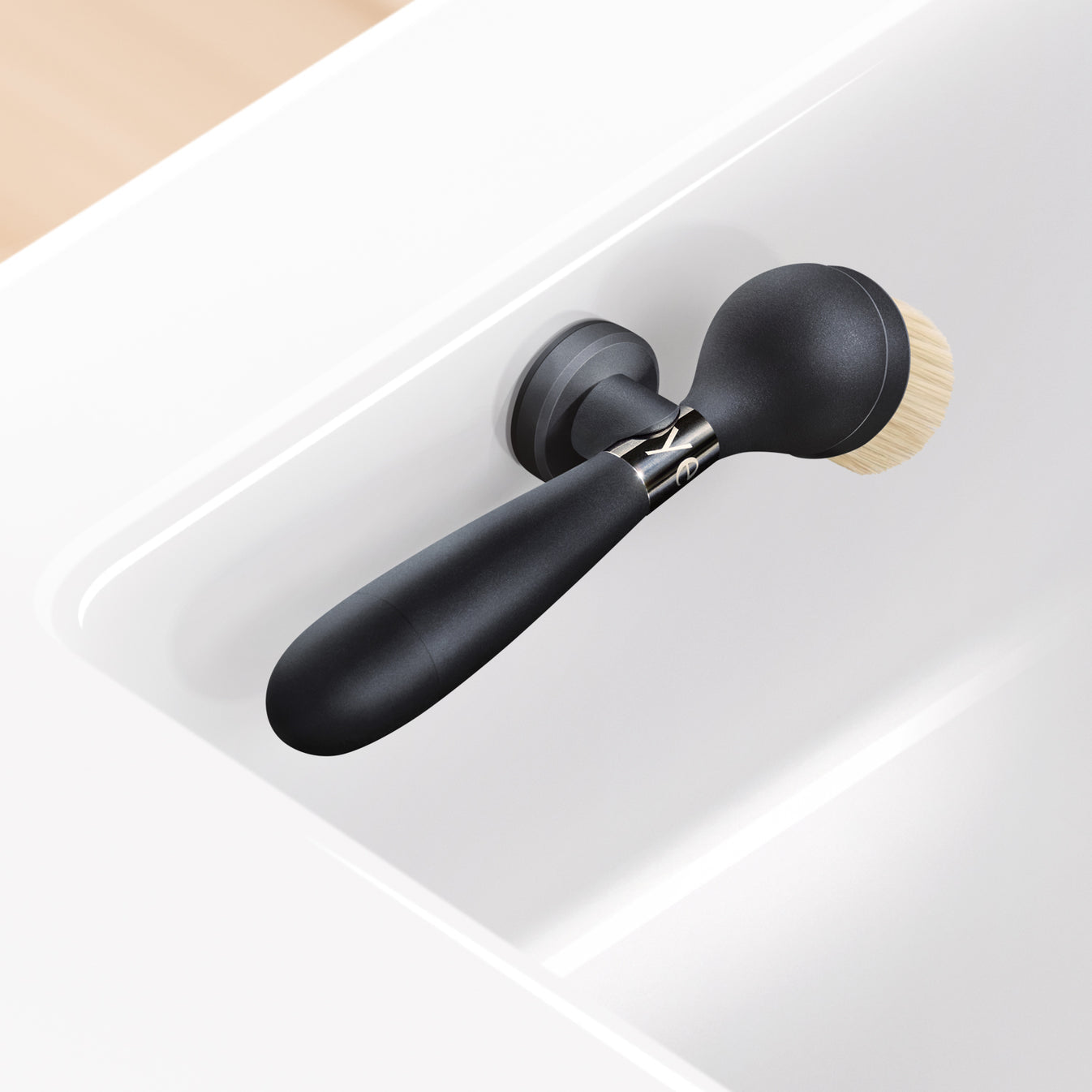 Yesēco | The ONE BRUSH™ V2 | With Suction Stand - Black