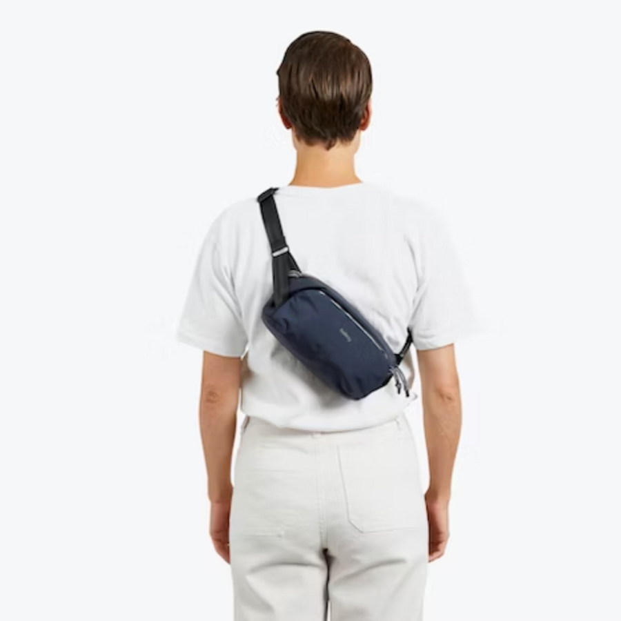 Bellroy Venture Ready Sling 2.5L - Nightsky