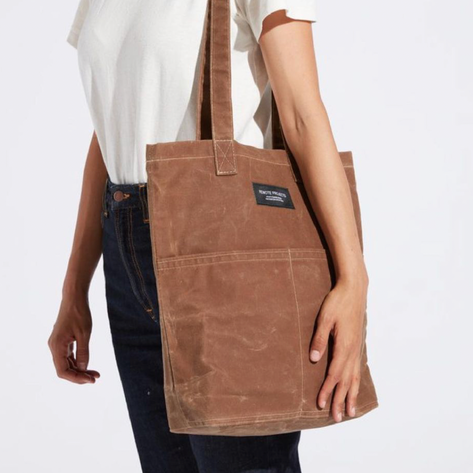 Remote Projects | EASY TOTE | Desert