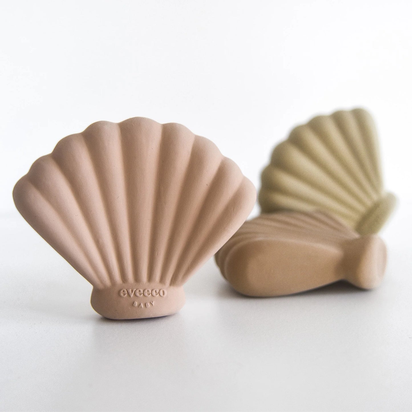 Eveeco Shell Trio - Natural Rubber Bath Toy